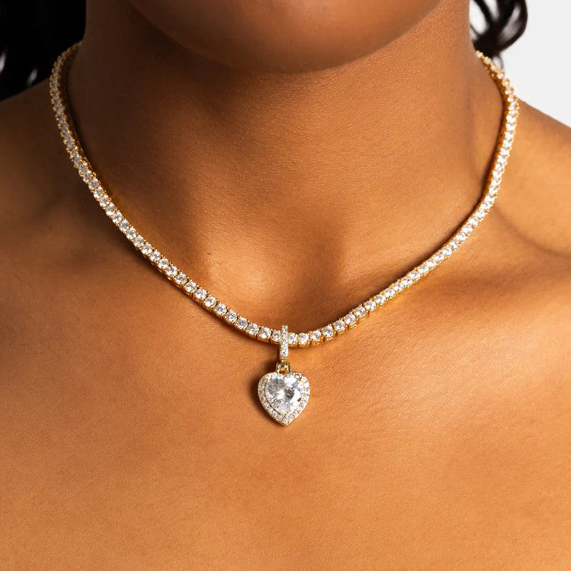 Clustered Heart Cut Pendant Gold